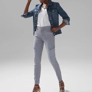 WHBM High Rise Everyday Soft Denim Skinny jean 12L